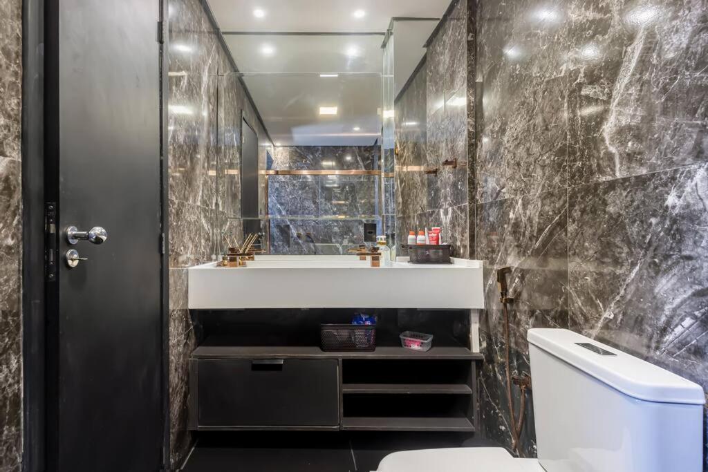 The Luxe At Copacabana Apartemen *